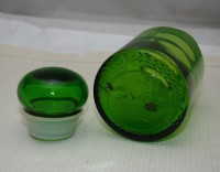 Баночка аптечная винтажная из зеленого стекла (M747)