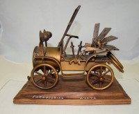 Скульптура Старинный автомобиль (W929)