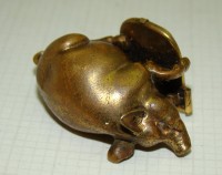 Фигурка свиньи миниатюра старинная (Q635)