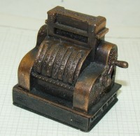 Точилка коллекционная Кассовый аппарат (W041)