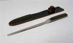 Нож для бумаг в чехле (S617)