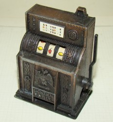 Точилка коллекционная Игровой автомат (X256)