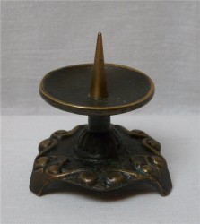 Подсвечник миниатюрный под широкую свечу (L247)