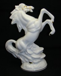 Скульптура фигура "Лошадь на дыбах" (V585)