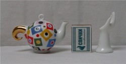 Сувениры чайник и подставка "Рука" (S877)