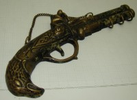 Вешалка для ключей  винтажная Пистолет (W334)