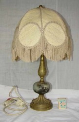 Лампа с  камнем (J052)