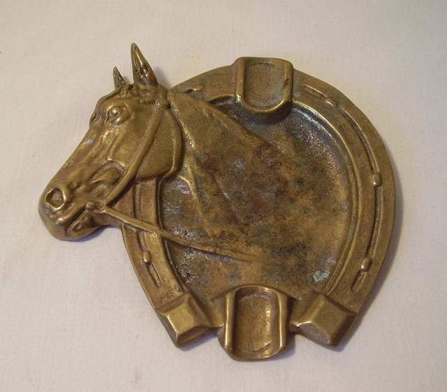 Пепельница "Лошадь" (E290)