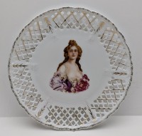 Тарелка винтажная ажурная Портрет женщины (B131)