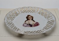 Тарелка винтажная ажурная Портрет женщины (B131)