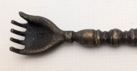 Старинная чесалка для спины с оберегом (B231)