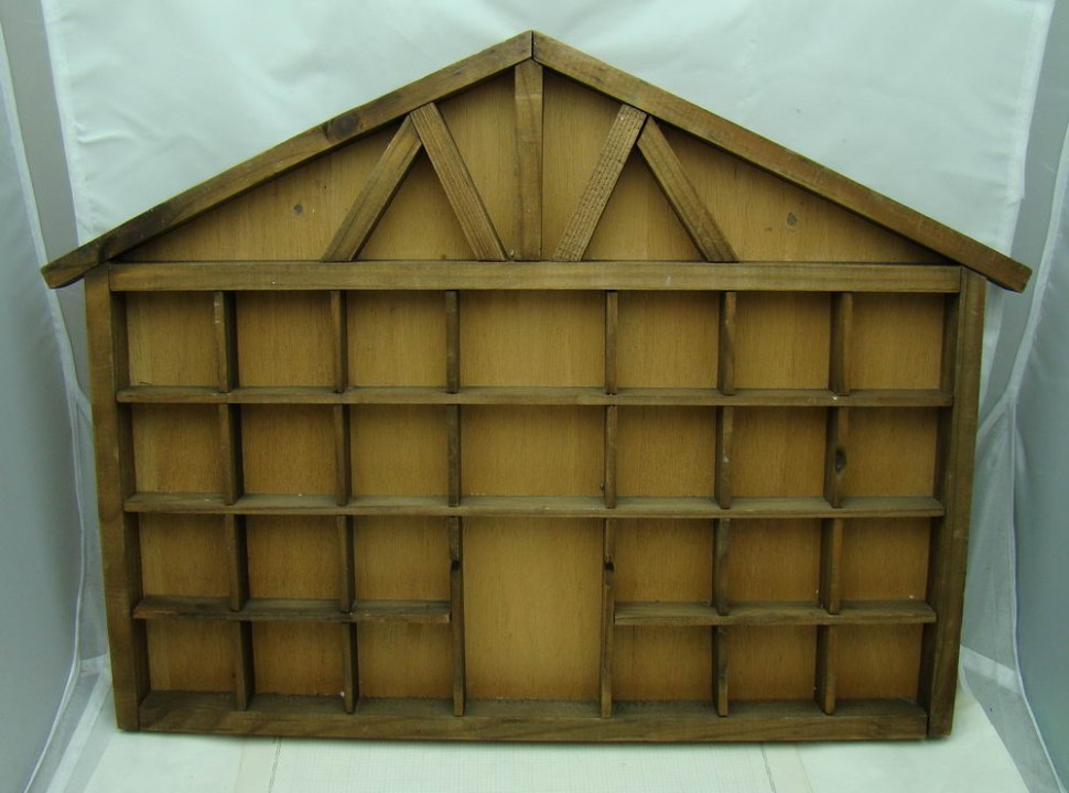 Полочка для коллекций, миниатюр "домик" (V089)