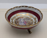 Limoges винтажная орешница розетка Галантная сцена (B133)