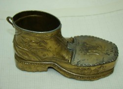 Лоток шкатулка, сигаретница с пепельницей "Башмак" (U626)