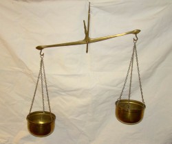 Весы - кашпо (R812)