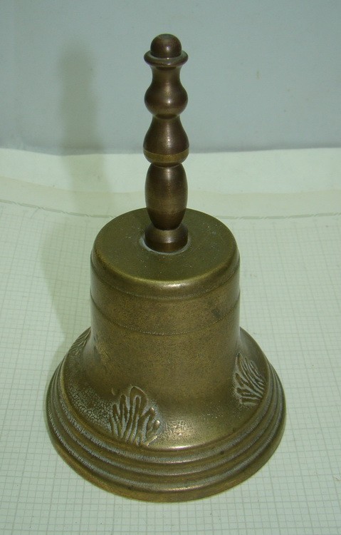Колокольчик большой, очень звонкий (V191)