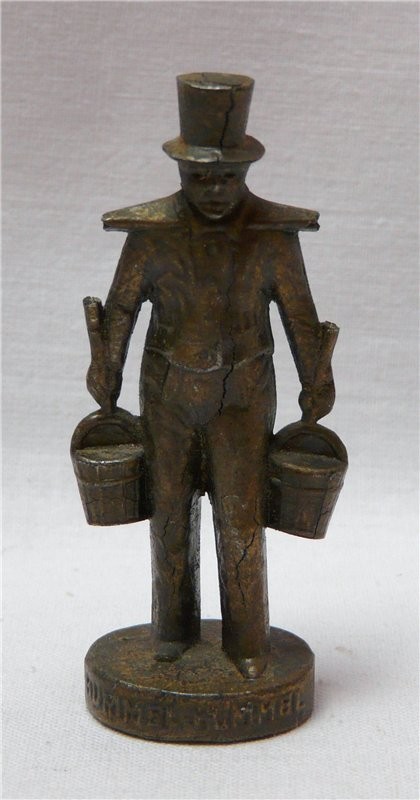 Фигурка "Водонос" (J389)