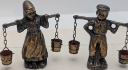 Фигурки старинные Голландские водоносы пара (B234)
