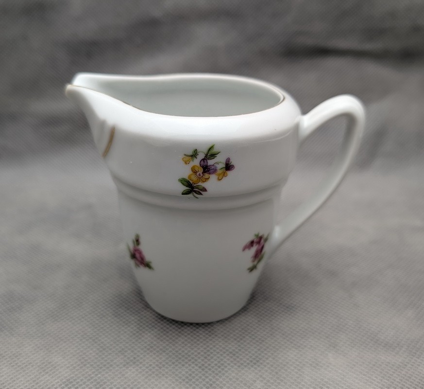 Cerabel Porcelaine de Baudour старинный молочник (A841)