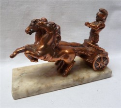 Сувенир настольный "Колесница" (R107)