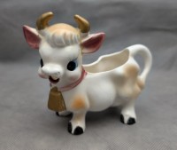 Молочник фигурка Корова с дефектом (A843)