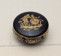 Limoges винтажная шкатулка-таблетница (B137)