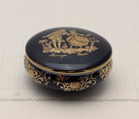 Limoges винтажная шкатулка-таблетница (B137)