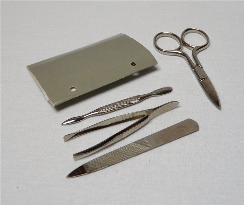 Дорожный набор в чехле (K747)