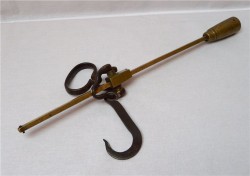 Весы старинные (R362)