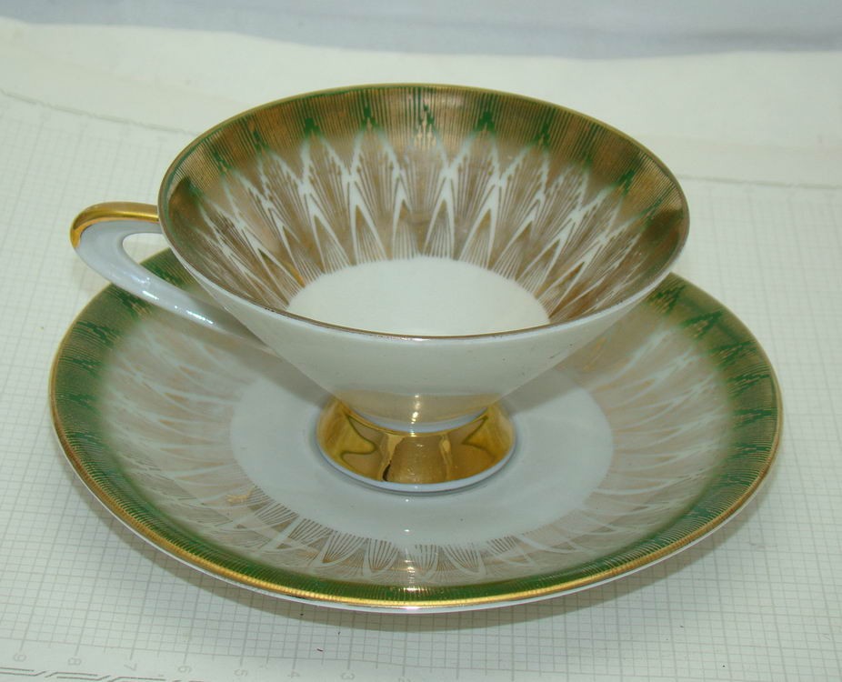 Чашка с блюдцем фарфоровые (U549)