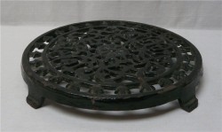 Подставка под горячее ажурная (L217)