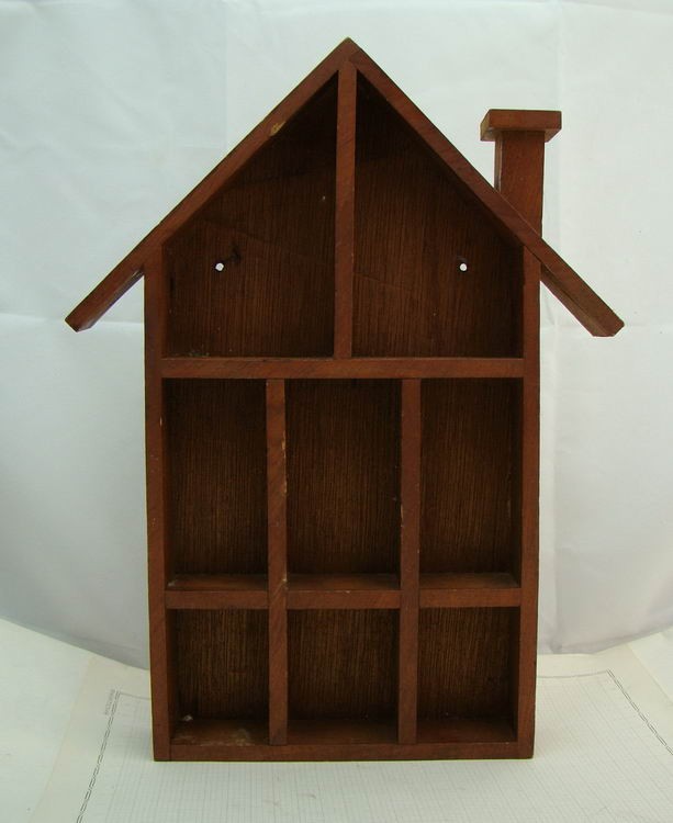 Полочка для миниатюр и коллекций "Домик" (U452)