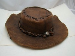 Шляпа старинная (R540)