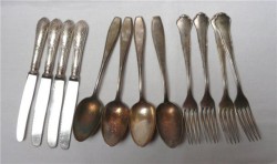 Набор столовых приборов на 4 персоны (H647)