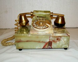 Телефон из камня (N279)