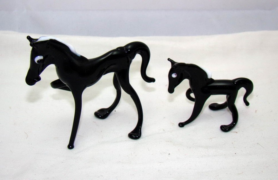 Фигурки стеклянные "Лошадь с жеребенком" (U038)