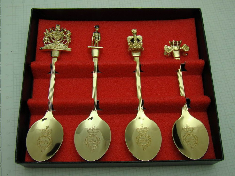 Набор коллекционных ложек 4шт. (U954)