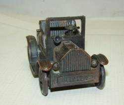 Точилка Автомобиль (Q903)