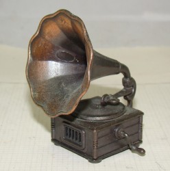 Точилка винтажная Граммофон (N173)