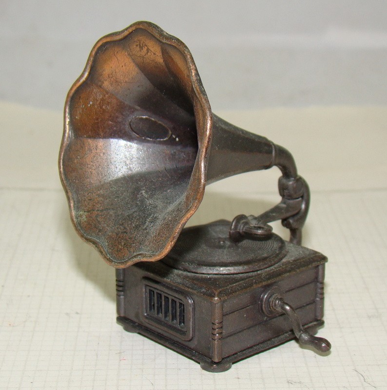 Точилка винтажная Граммофон (N173)