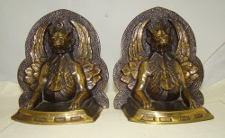 Подставки для книг в готическом стиле букенды Грифоны (Y286)