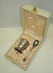 Набор для яйца старинный подставка с ложечкой (X290)