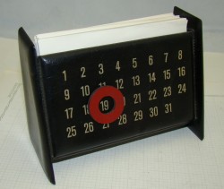 Календарь с подставкой для бумаг винтажный (Y289)