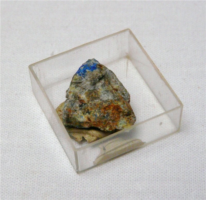 Минерал (K363)