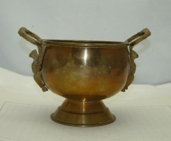 Кашпо с литьём (P664)