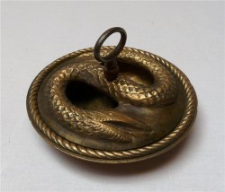 Пепельница "Змея" (R372)