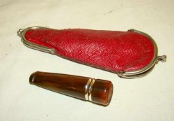 Мундштук от трубки и старинный чехол (G960)
