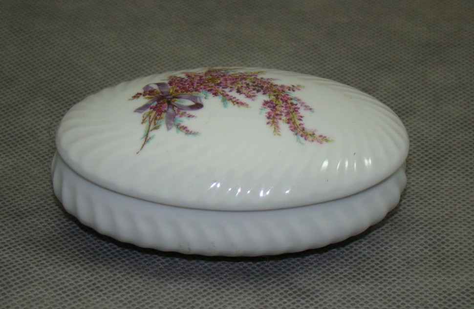 Шкатулка фарфоровая винтажная (M183)