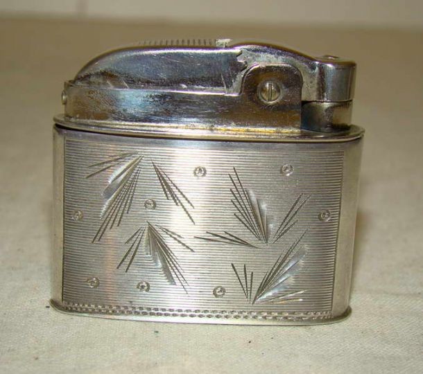 Зажигалка серебряная старинная (G312)