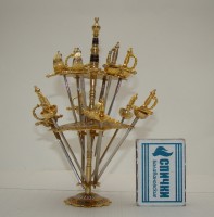 Toledo 12 шпажек для канапе с подставкой (A166)
